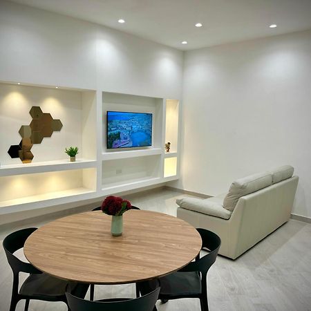 Parthenophouse Apartment เนเปิลส์ ภายนอก รูปภาพ